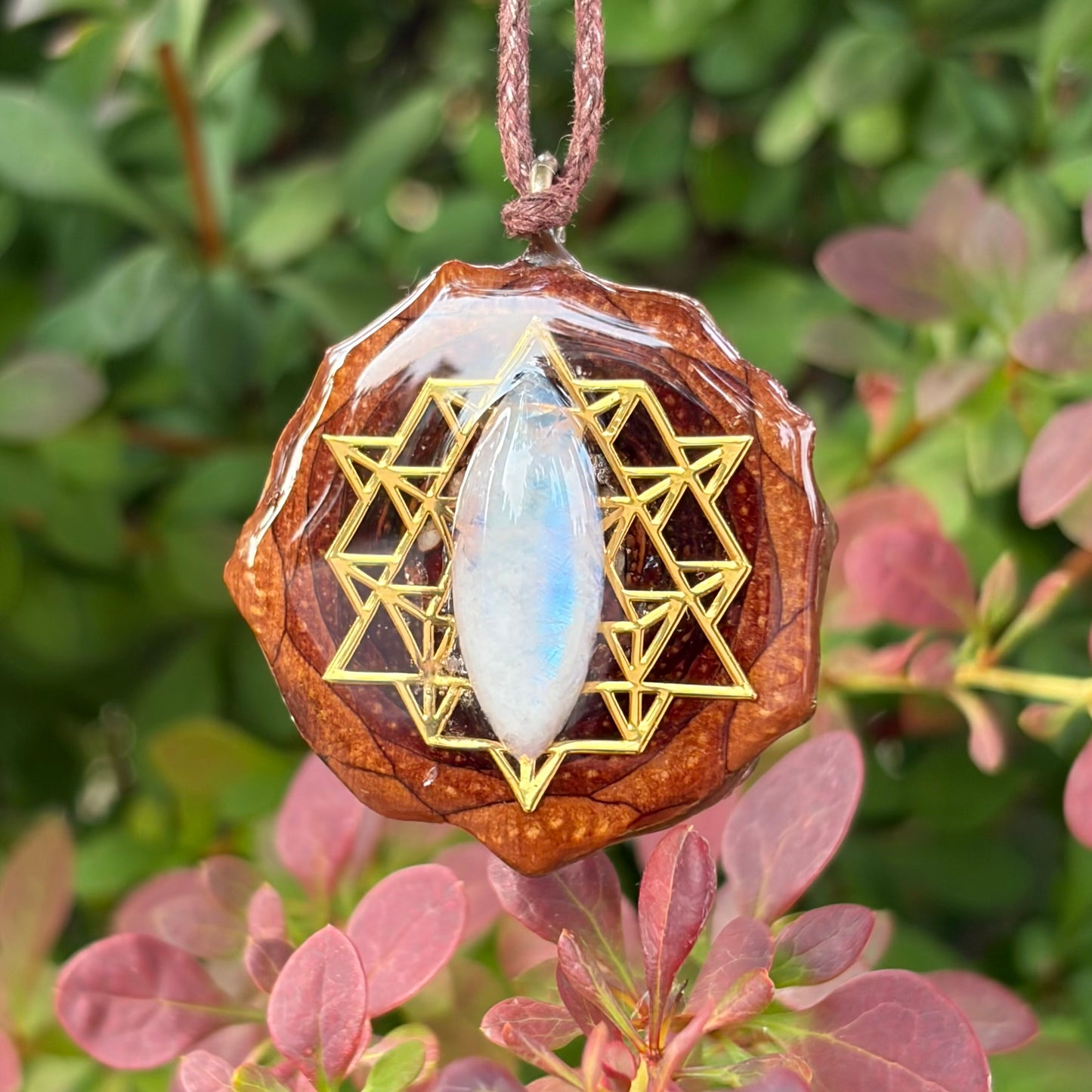 Moonstone Tetrahedron Gold