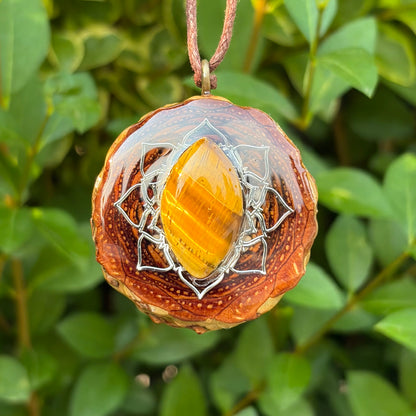 Tiger’s Eye Lotus Silver