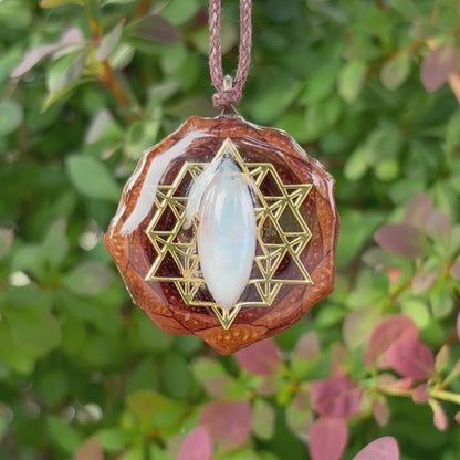 Moonstone Tetrahedron Gold